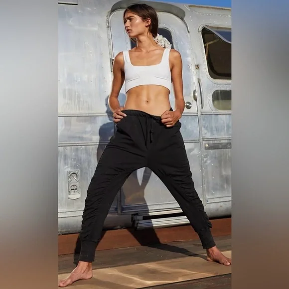 NWOT Free People Movement S Hot Shot Shirred Pants in Washed Black New - Picture 1 of 5